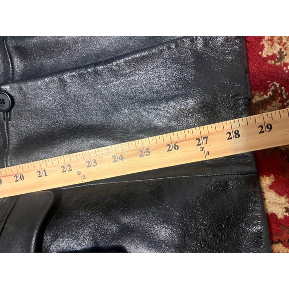 Vintage Women’s Lord & Taylor Soft Black Button Leather Dark Academia Jacket - Picture 9 of 9
